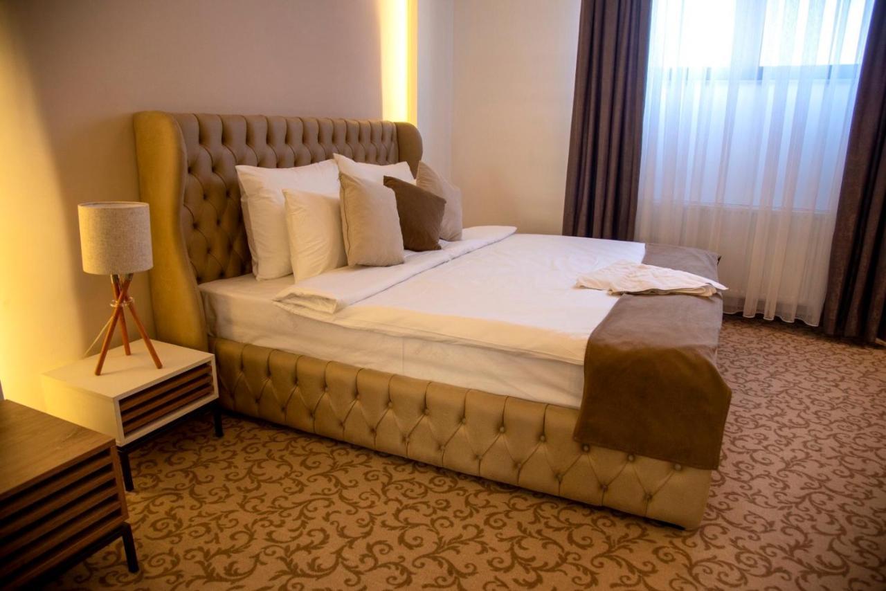 Hotel & Restaurant Ponte Bianco รานเย ภายนอก รูปภาพ