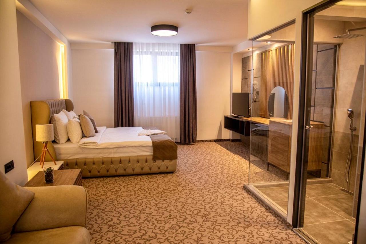 Hotel & Restaurant Ponte Bianco รานเย ภายนอก รูปภาพ
