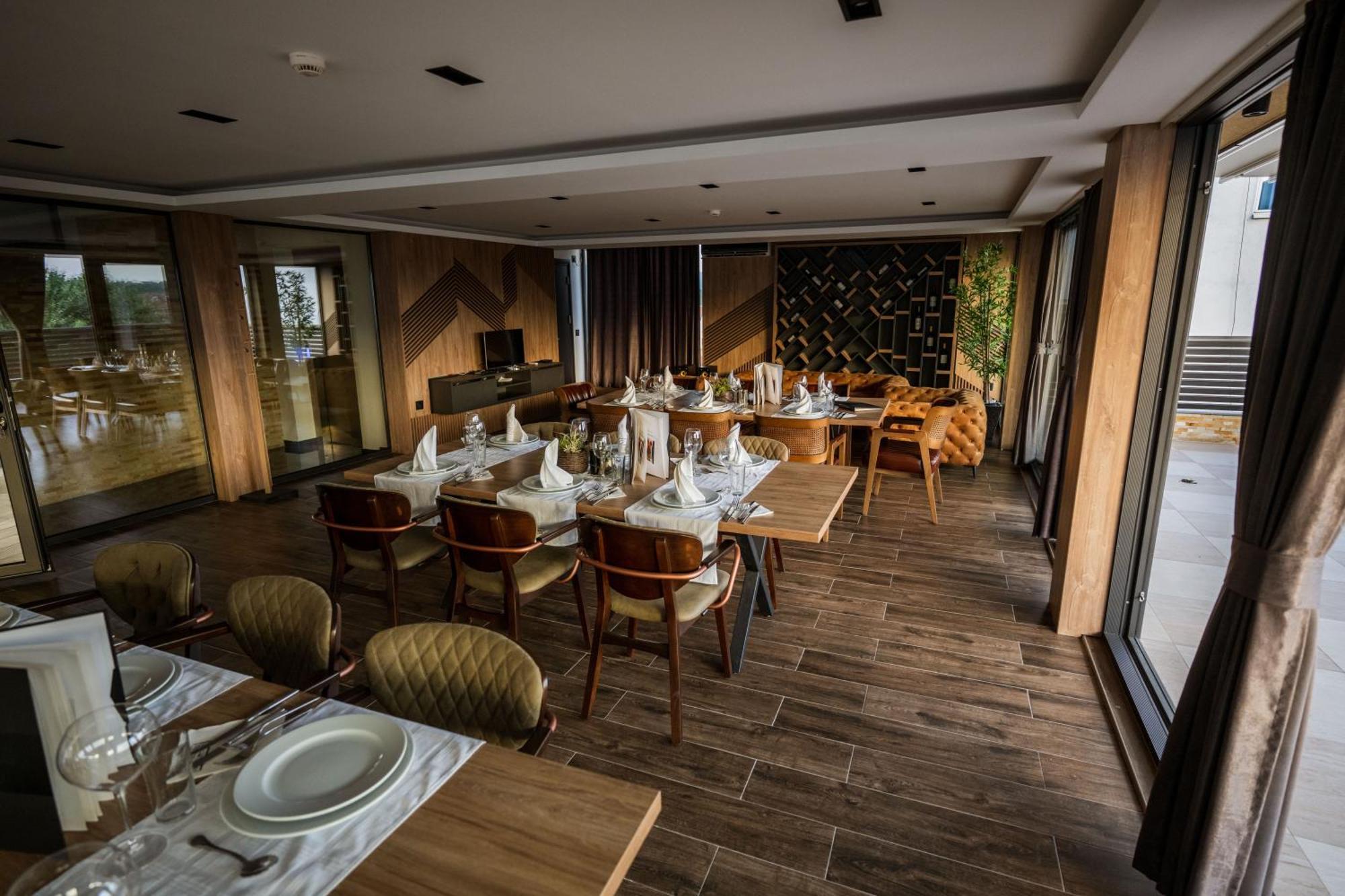 Hotel & Restaurant Ponte Bianco รานเย ภายนอก รูปภาพ